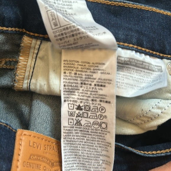 Levi’s 724 dark wash HIGH RISE STRAIGHT WOMEN'S JEANS, size 29 - Picture 8 of 9